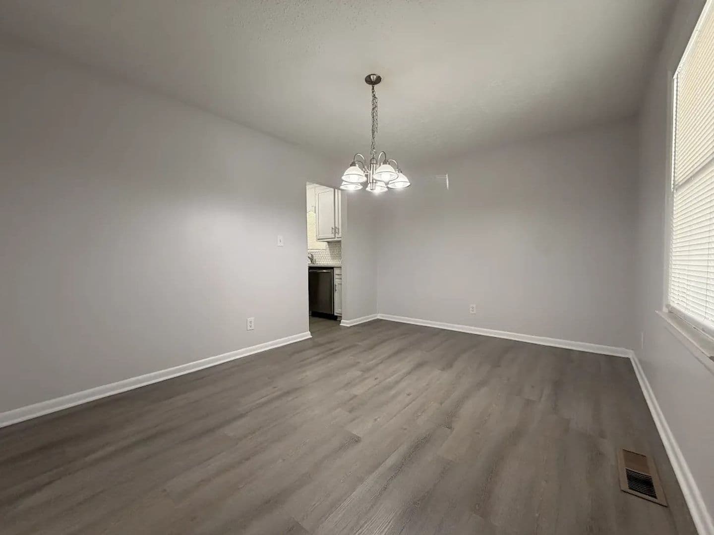 Holly Springs Apartment: 806 Palm St