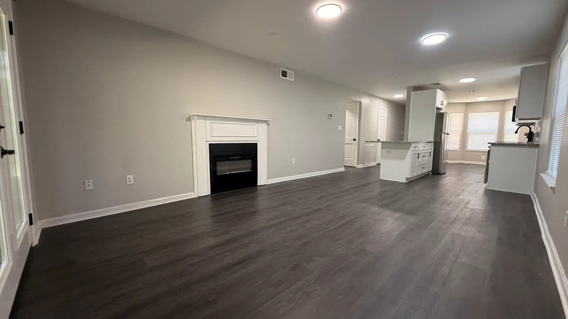 Athens Apartment: 140 Cumberland Ct