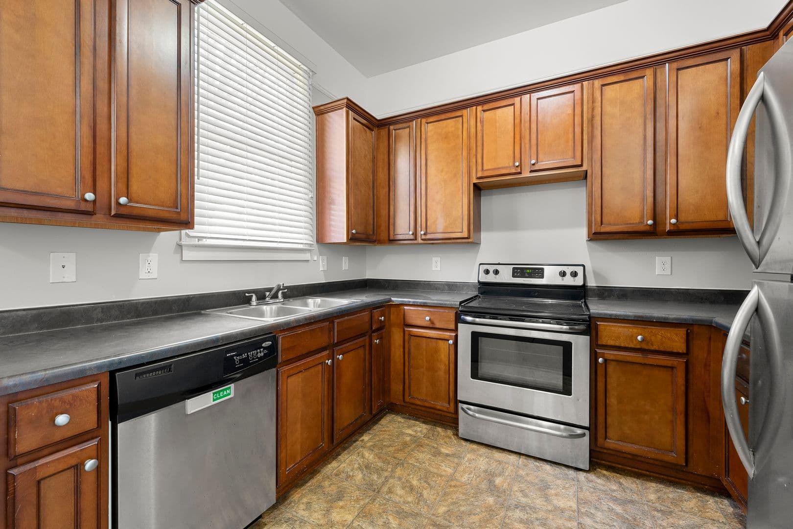 Atlanta Apartment: 94 Lucy St