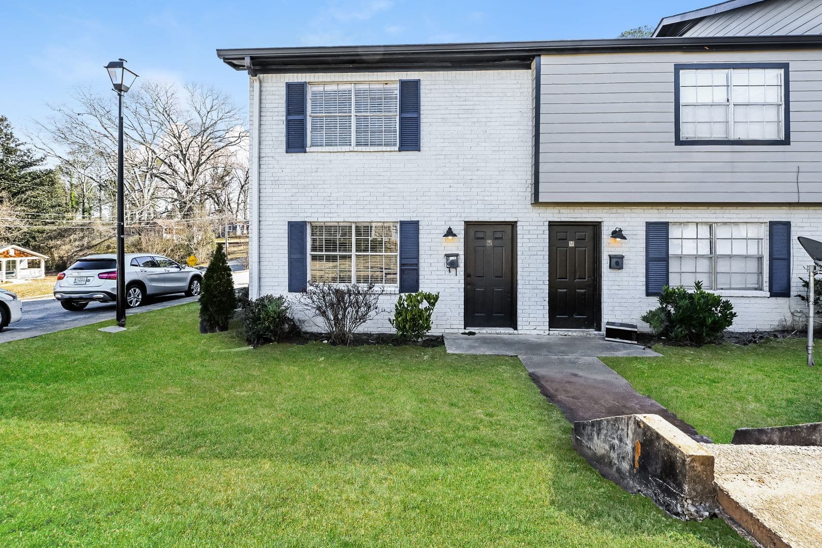 Decatur Apartment: 2721 White Oak Drive