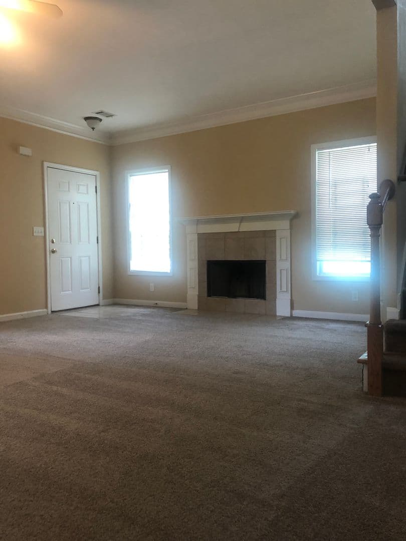 Atlanta House: 115 Holly Rd NW