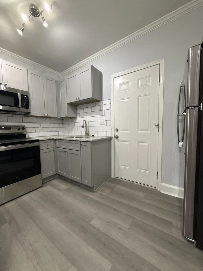 Atlanta Apartment: 520 Boulevard NE
