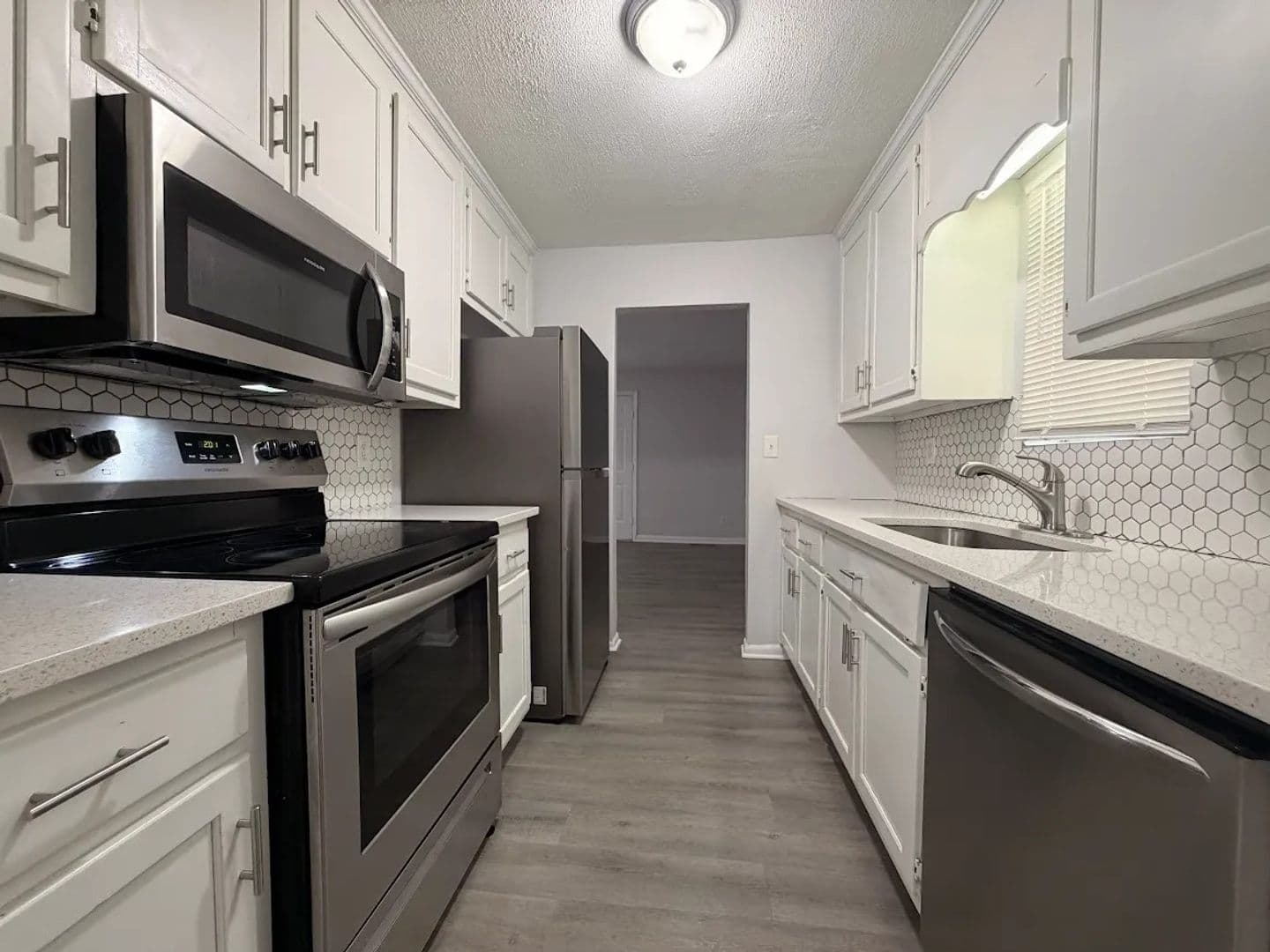Holly Springs Apartment: 806 Palm St
