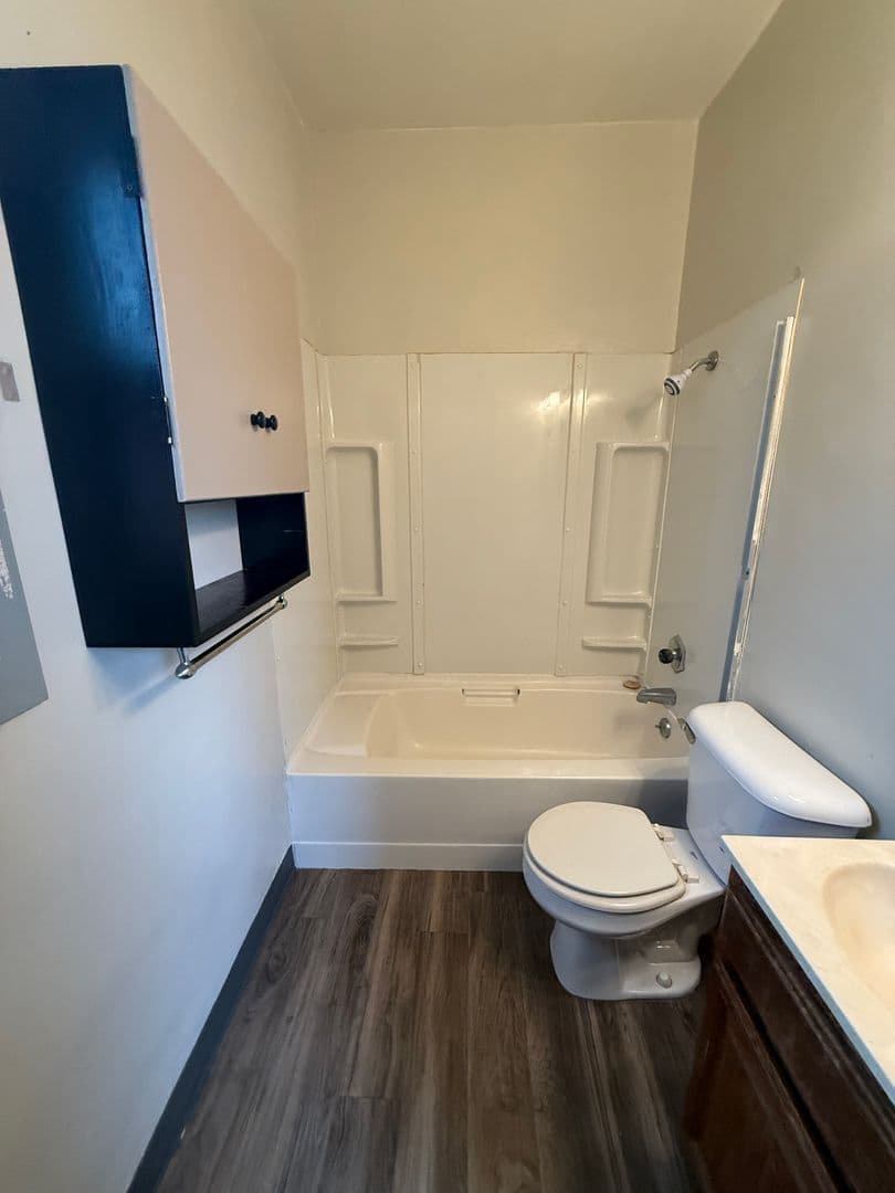 Watertown House: 1011 1st Ave SE
