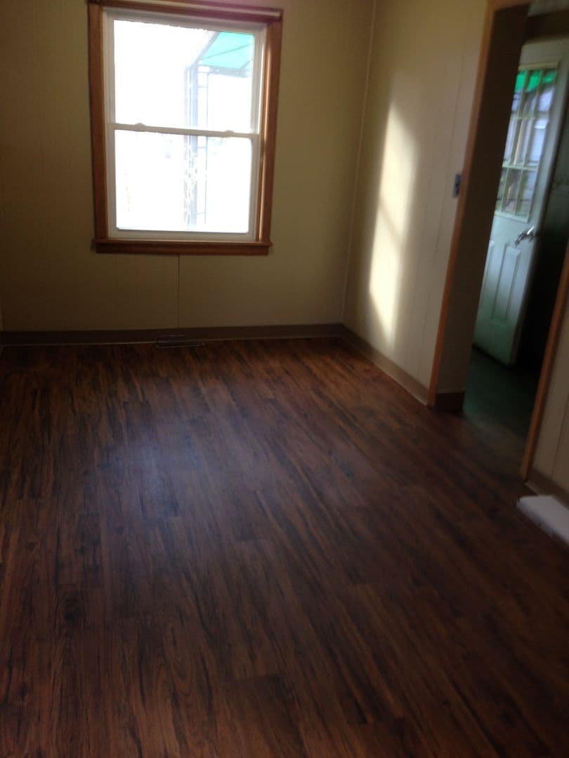 Watertown House: 219 1st St SW