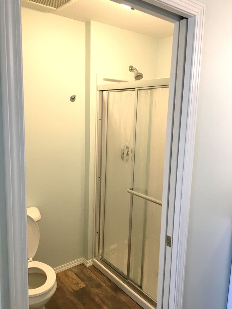 Watertown Apartment: 209 4th St NE