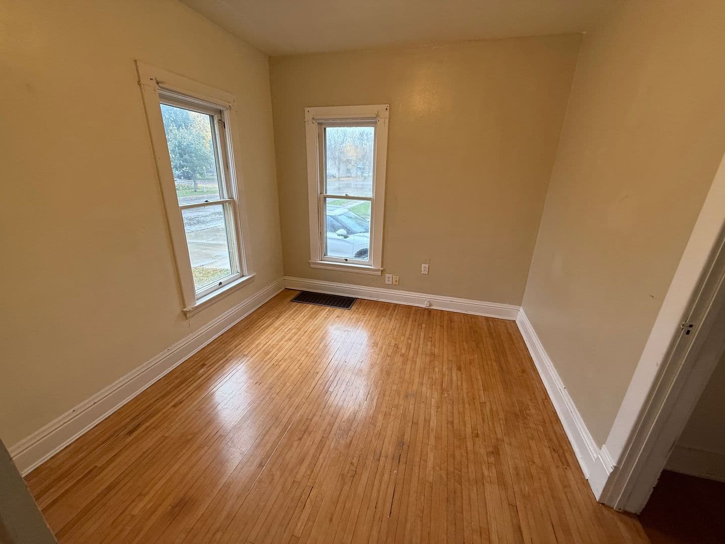 Watertown House: 107 4th Ave SE