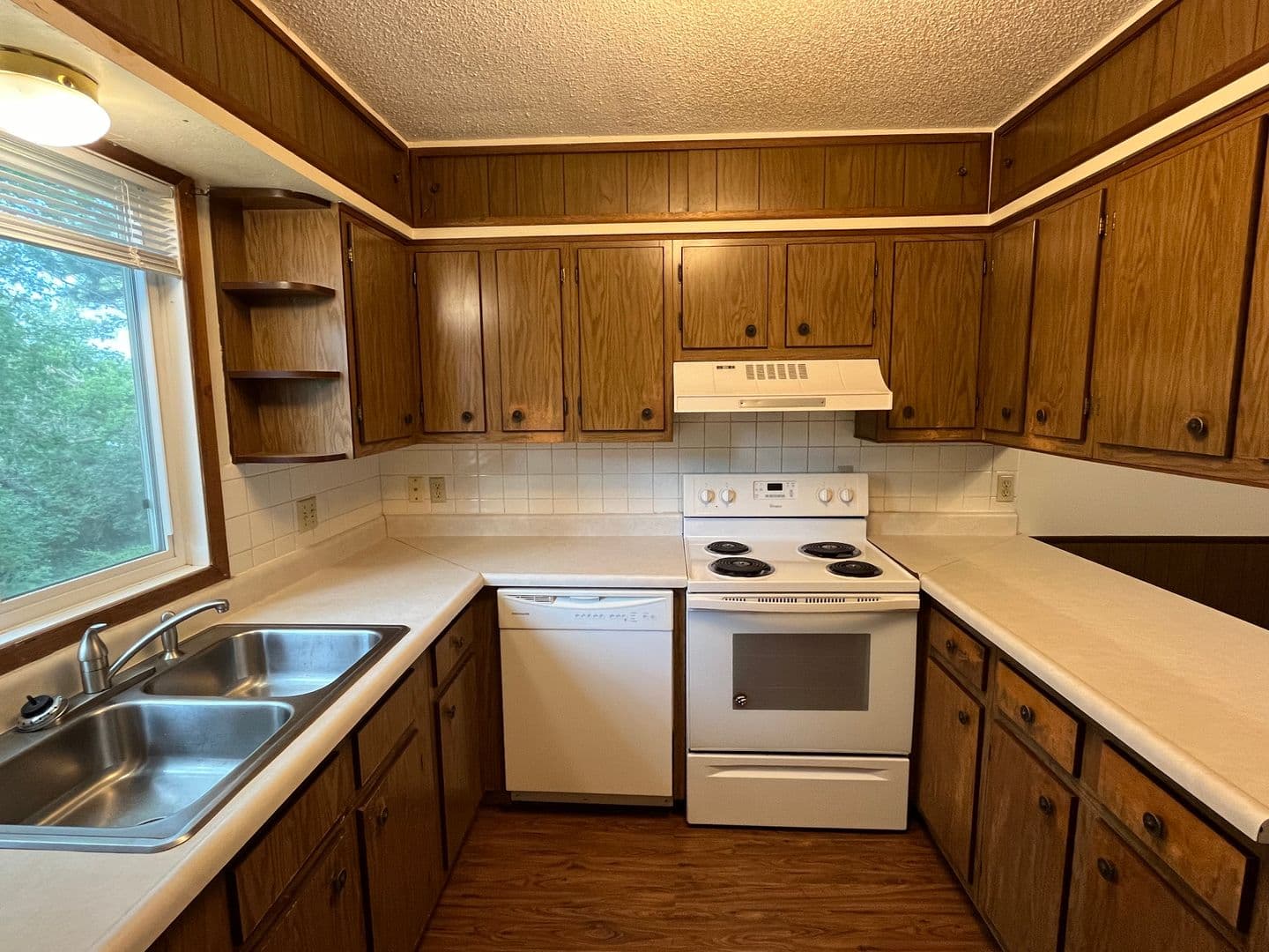 Watertown Apartment: 313 4th St NW