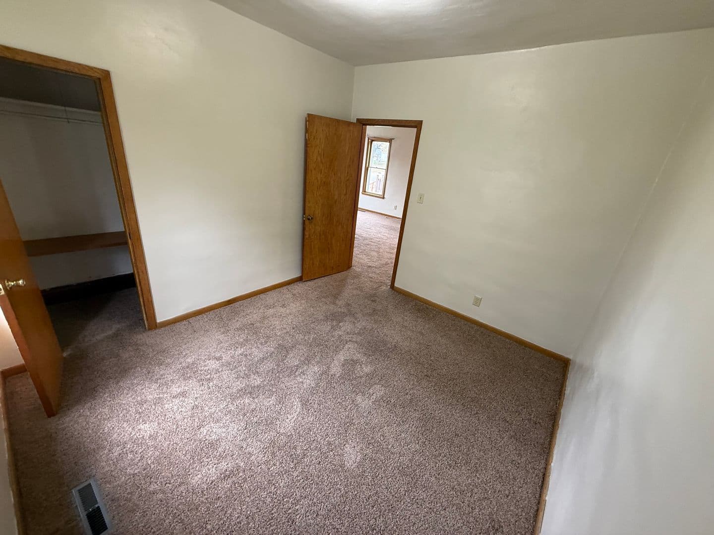 Watertown House: 1011 1st Ave SE