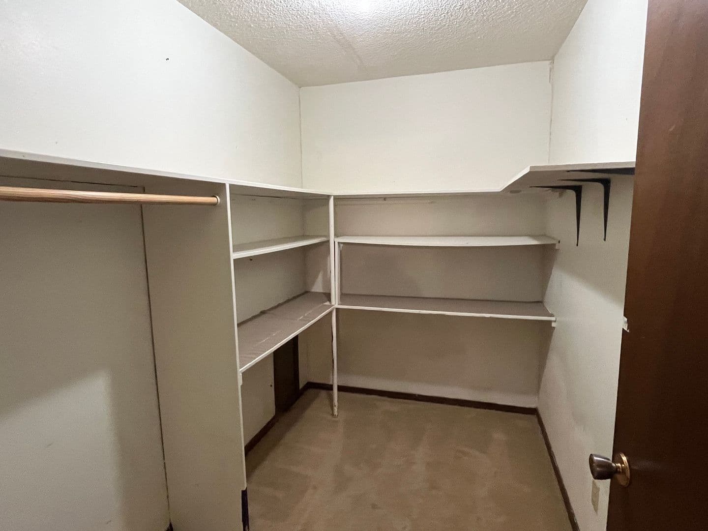 Watertown Apartment: 313 4th St NW