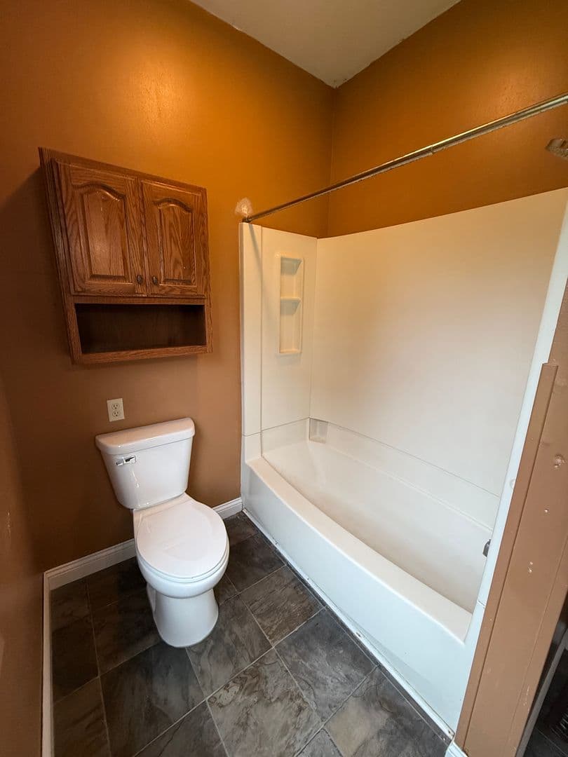 Watertown House: 107 4th Ave SE