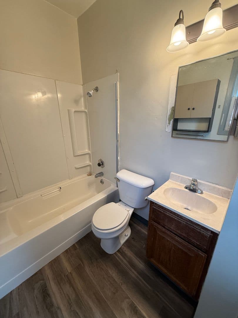 Watertown House: 1011 1st Ave SE