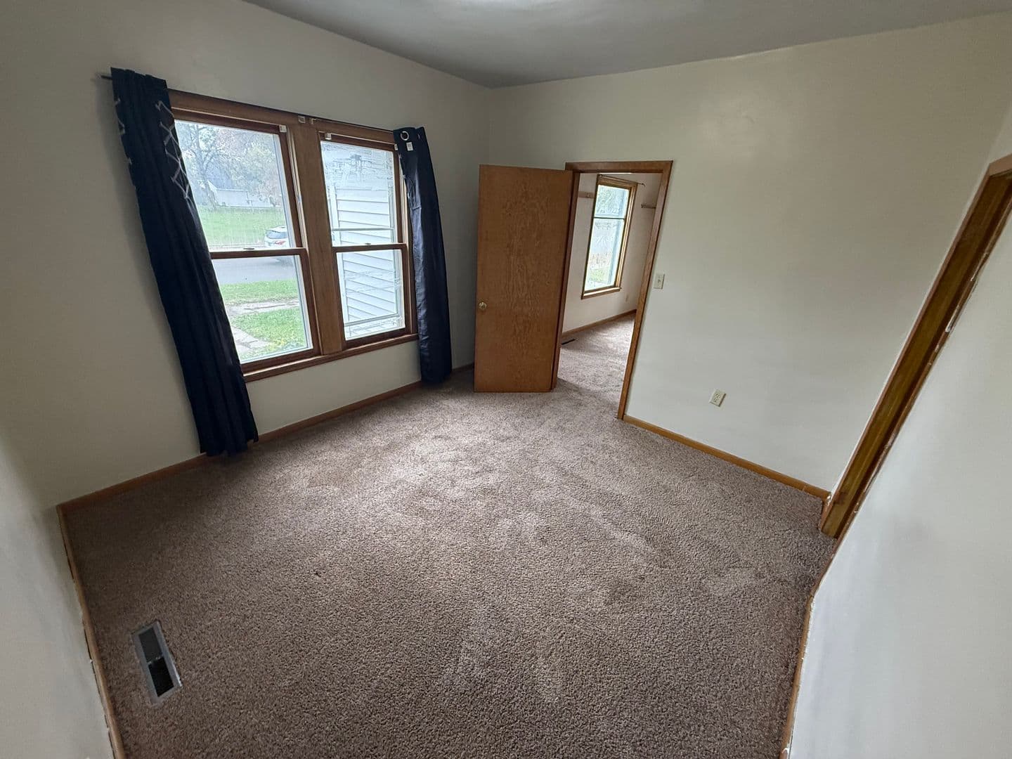 Watertown House: 1011 1st Ave SE