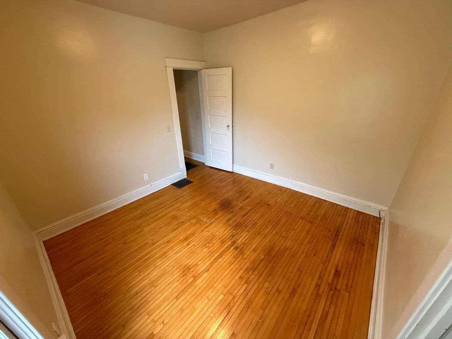 Watertown House: 107 4th Ave SE