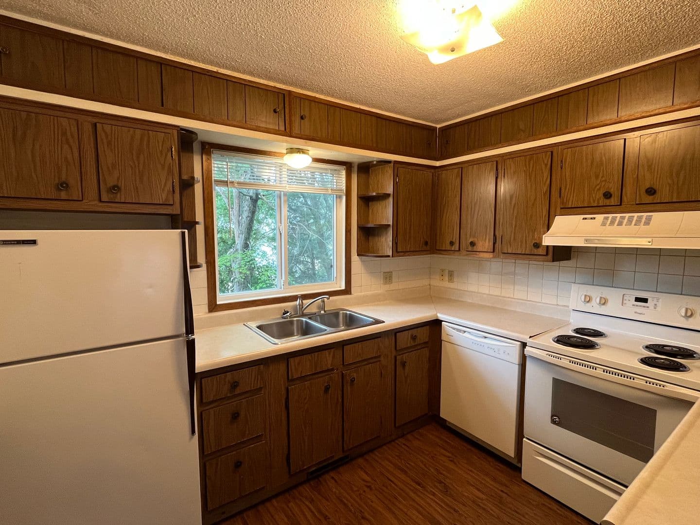 Watertown Apartment: 313 4th St NW