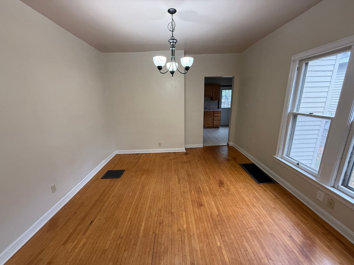 Watertown House: 107 4th Ave SE