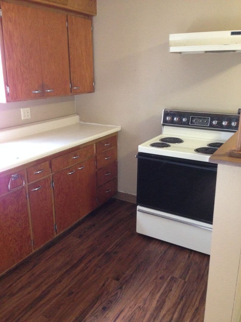 Watertown House: 219 1st St SW