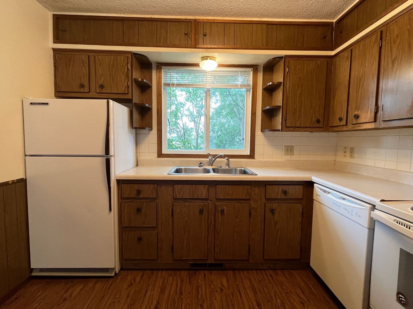 Watertown Apartment: 313 4th St NW