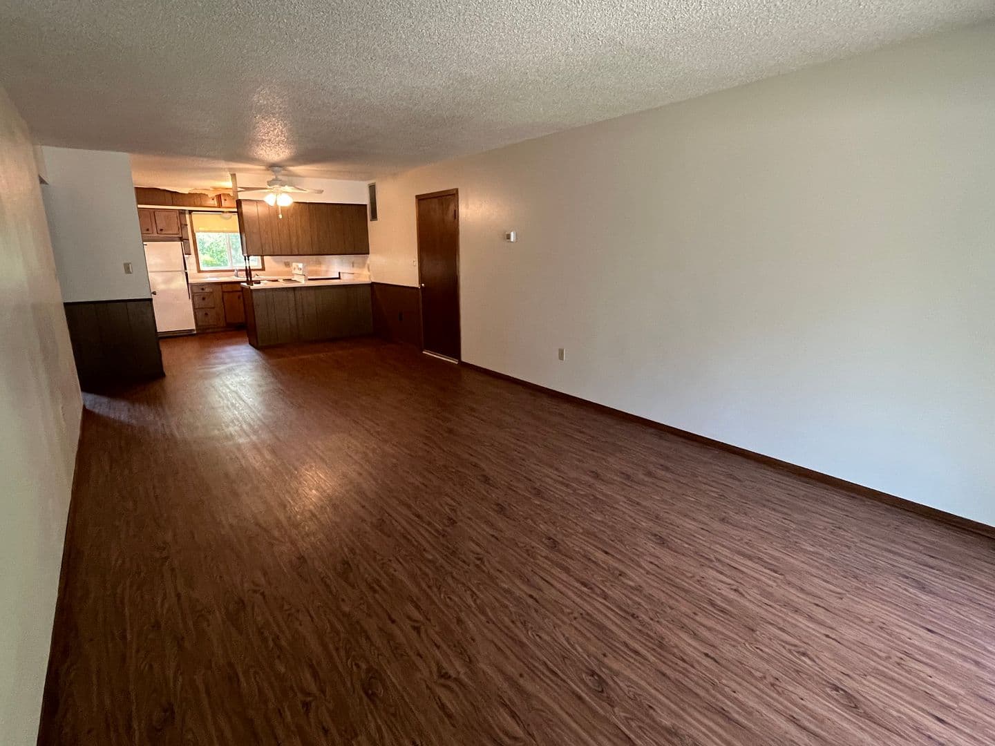 Watertown Apartment: 313 4th St NW
