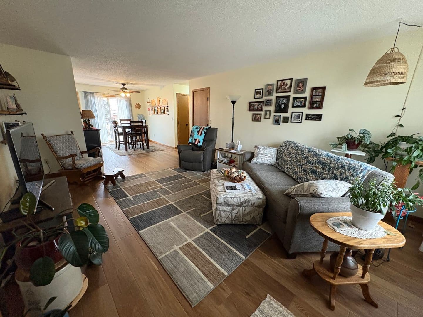Watertown House: 206 17th St NE