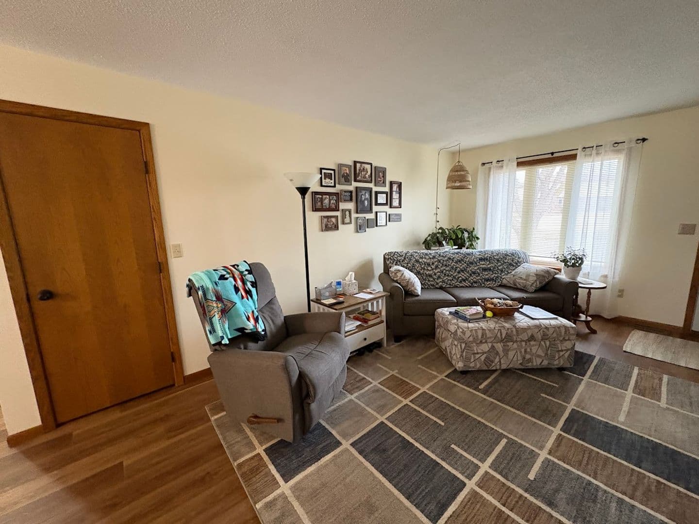 Watertown House: 206 17th St NE