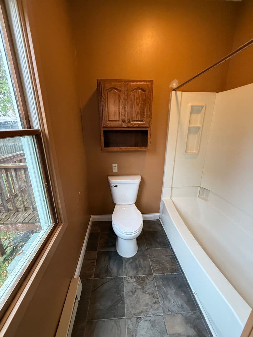 Watertown House: 107 4th Ave SE