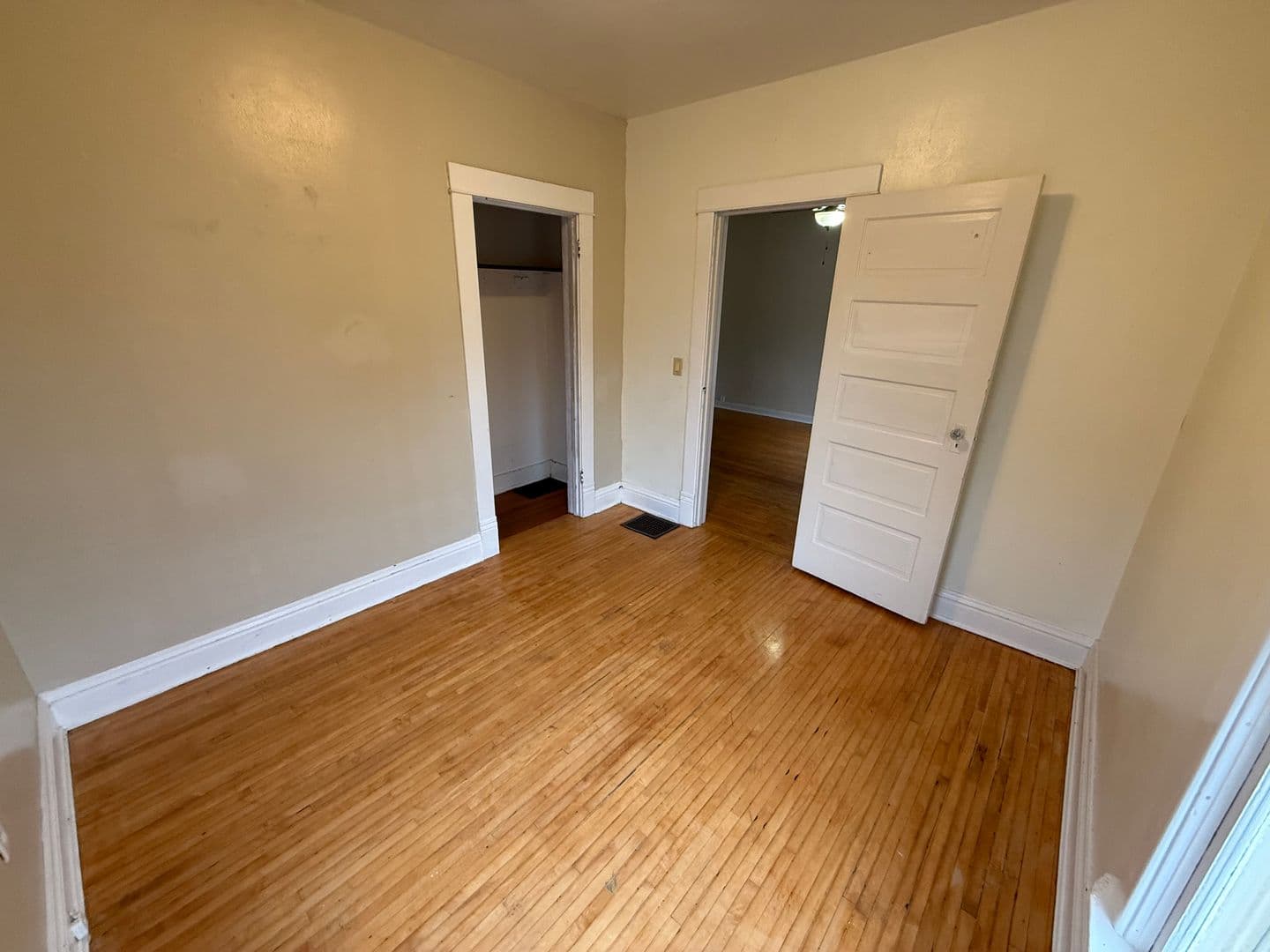 Watertown House: 107 4th Ave SE
