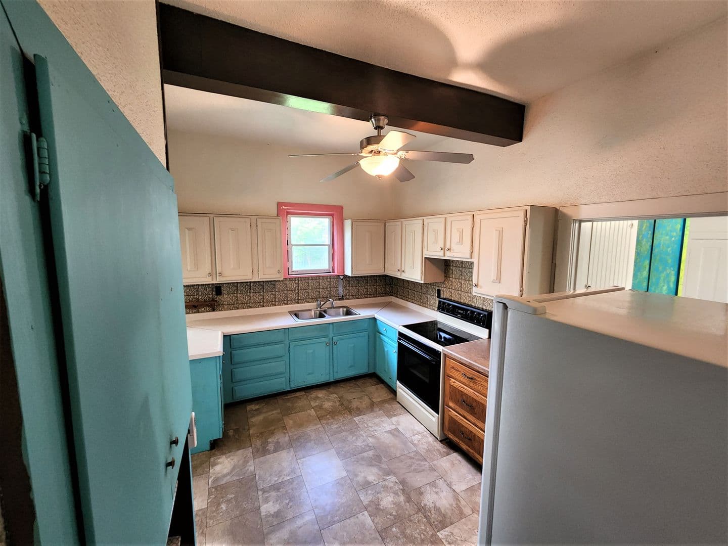 Watertown House: 141 6th St NE