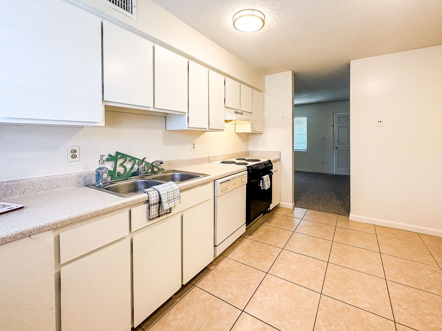 Orlando Apartment: 3026-C Fairway Lane