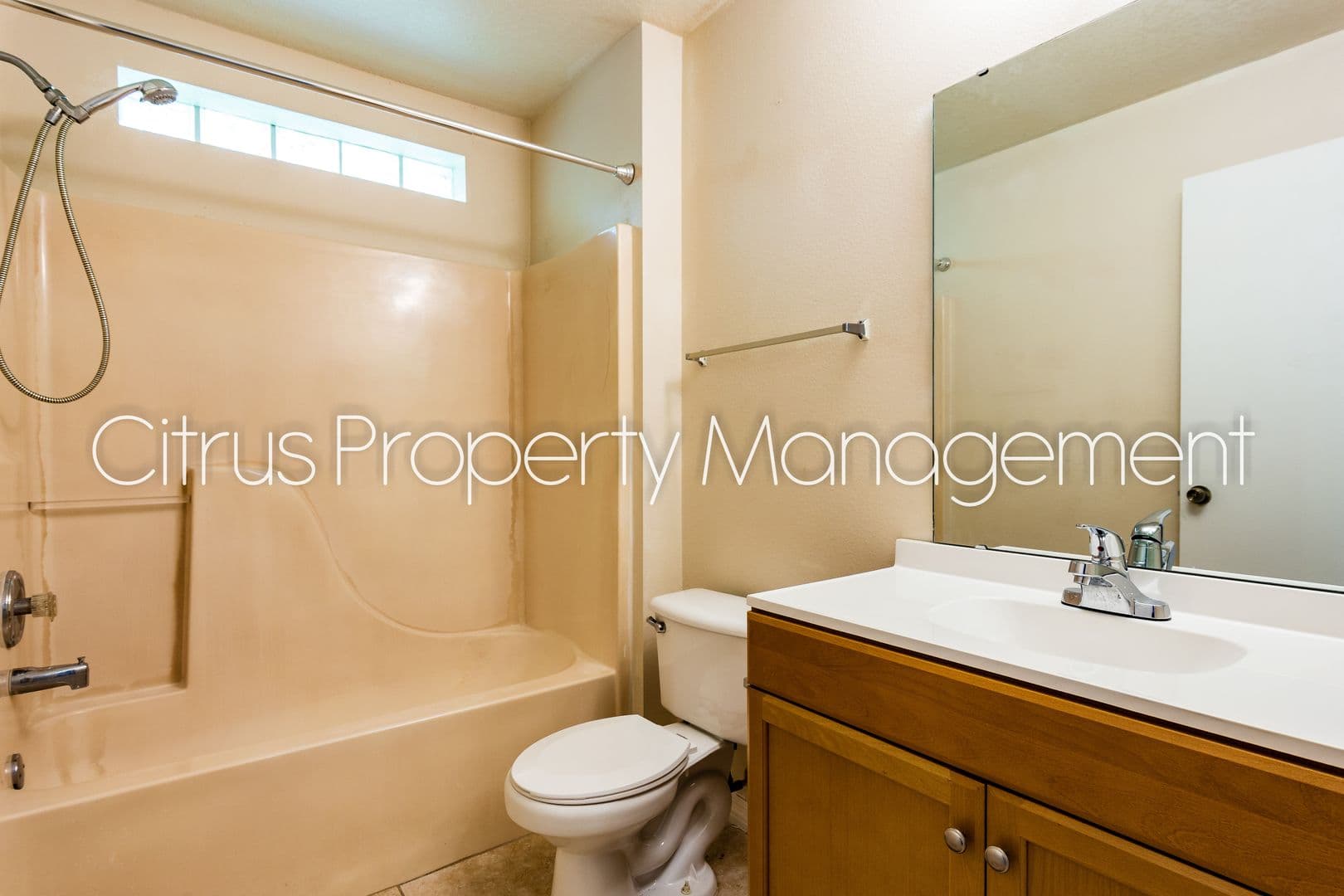 Orlando House: 5201 Yaupon Street