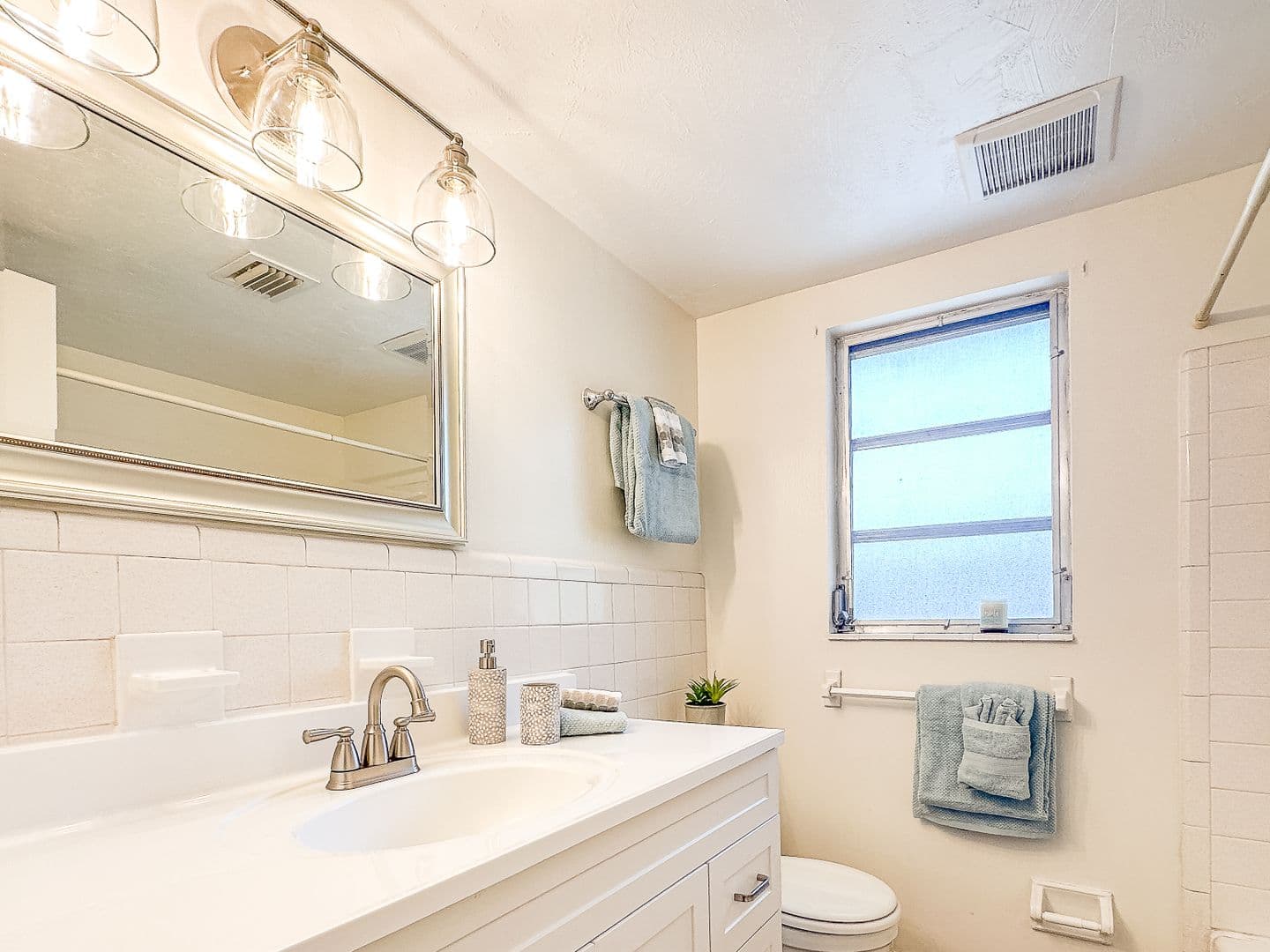 Orlando Apartment: 3026-C Fairway Lane