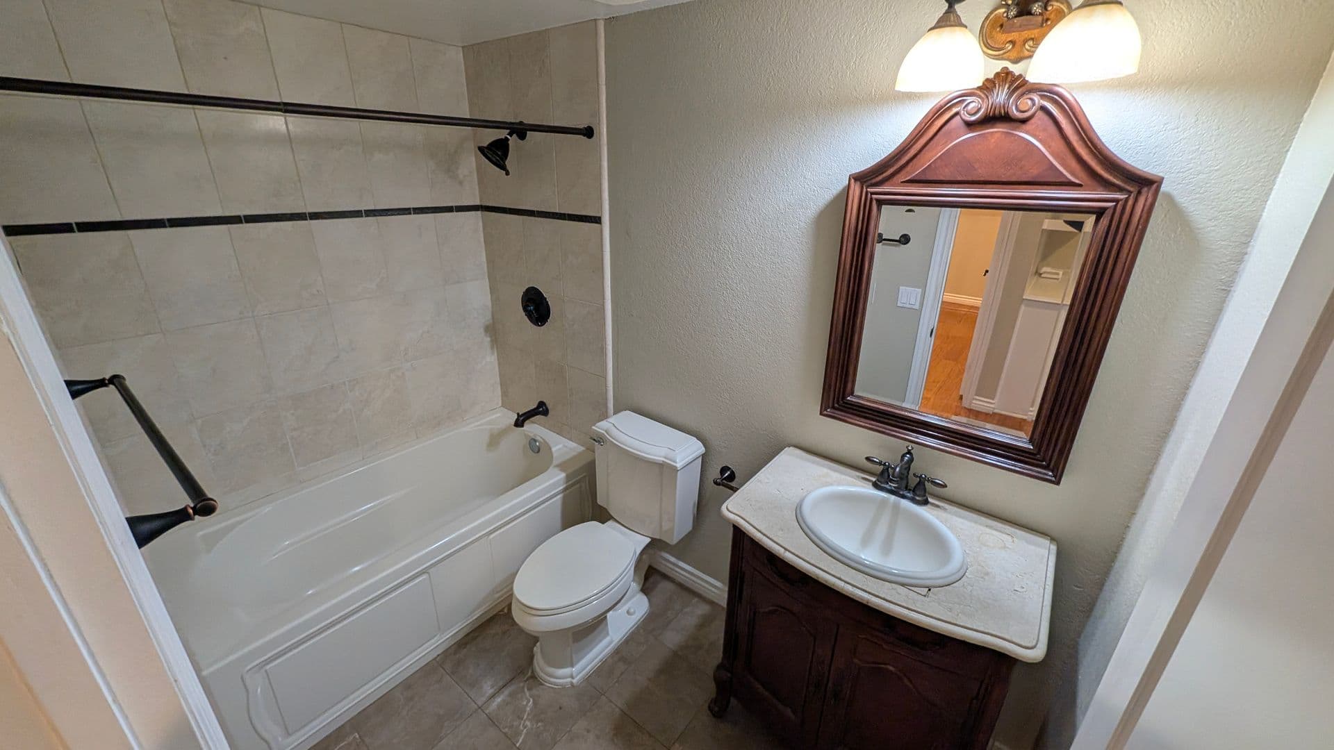 Riverside House: 1460 Timberlane Dr