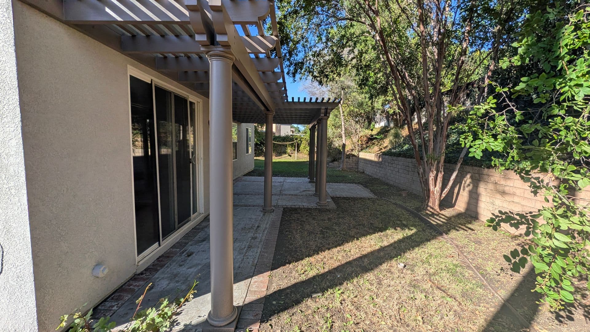 Riverside House: 6370 Claridge Dr