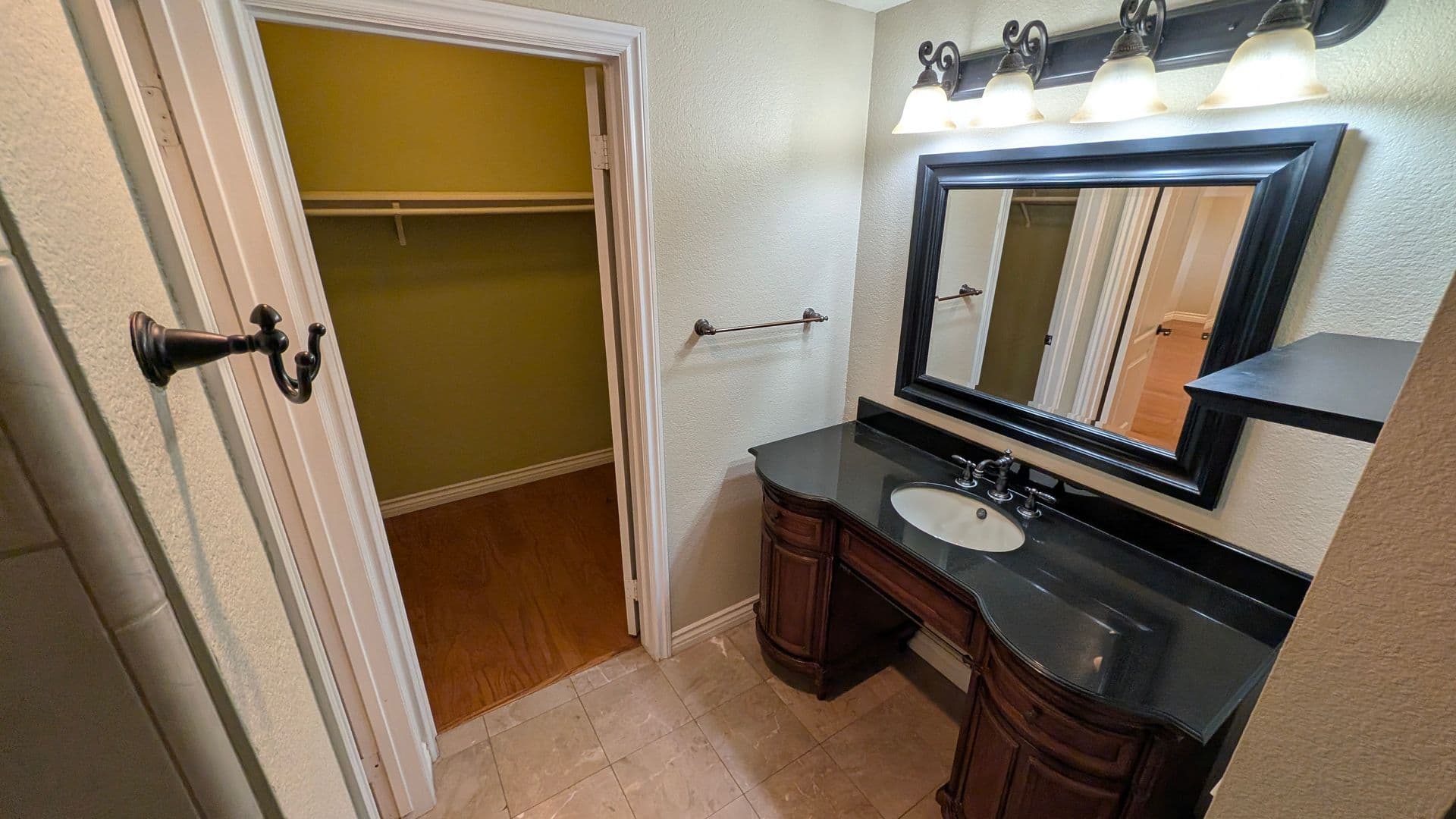 Riverside House: 1460 Timberlane Dr