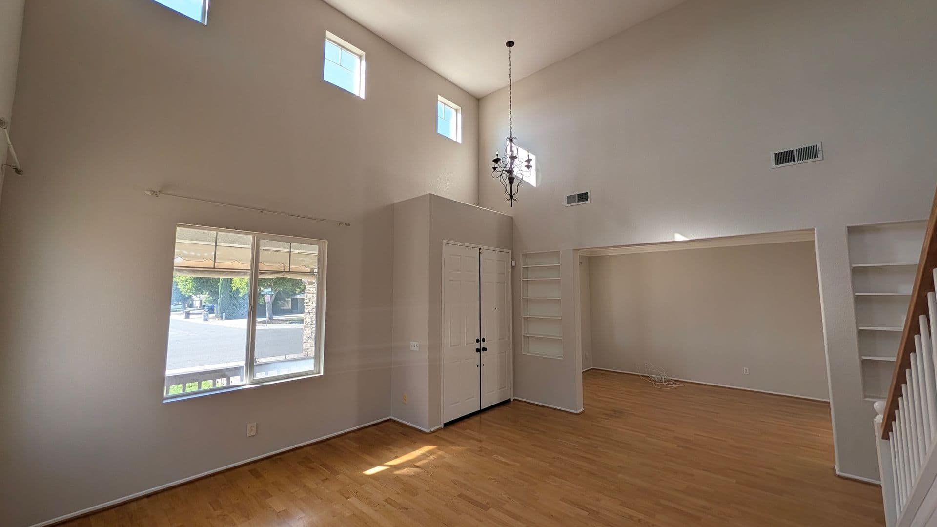 Riverside House: 6370 Claridge Dr