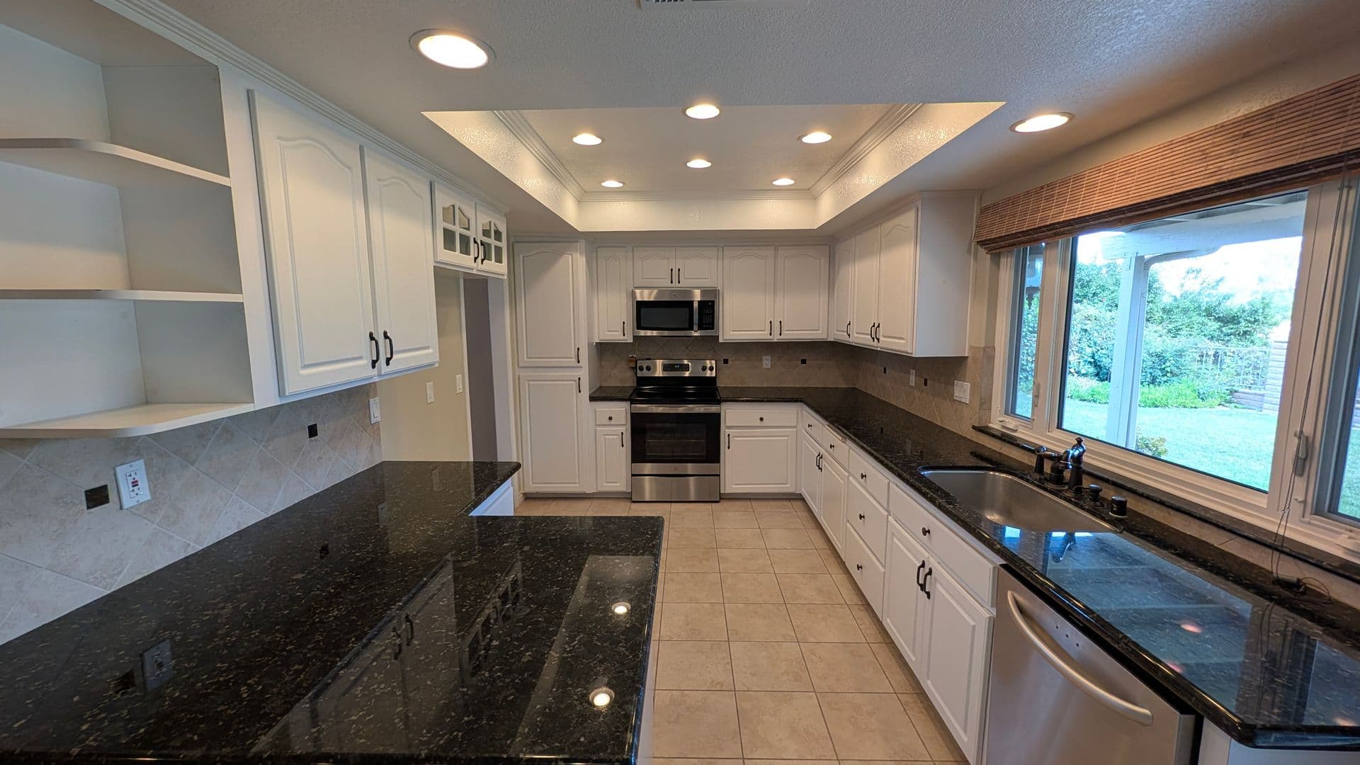 Riverside House: 1460 Timberlane Dr