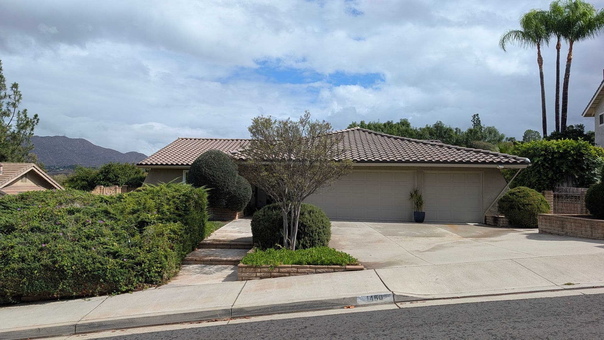 Riverside House: 1460 Timberlane Dr