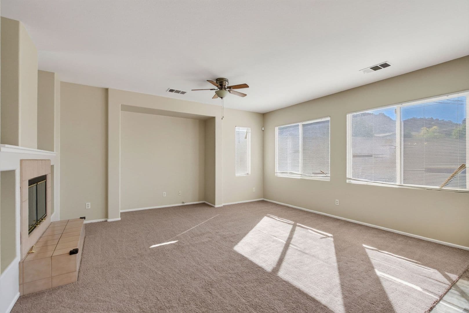 Moreno Valley House: 17334 Cremello