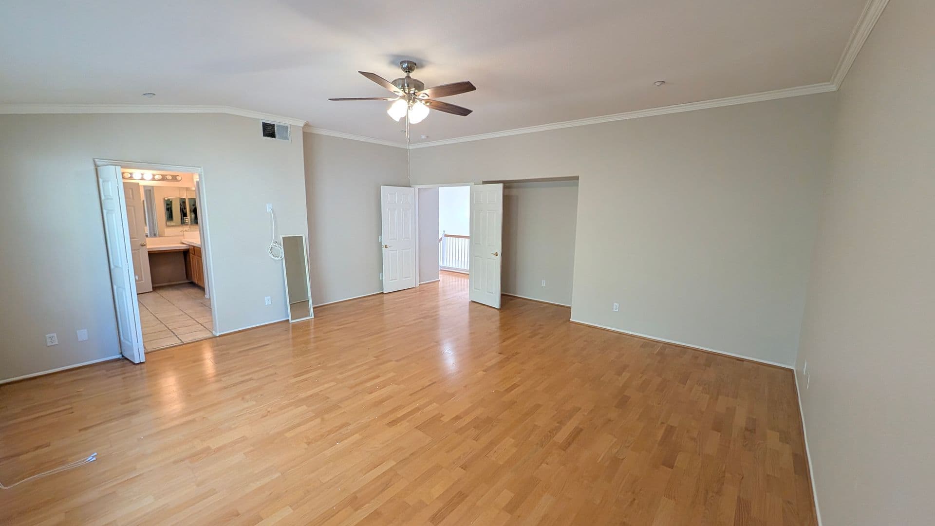 Riverside House: 6370 Claridge Dr