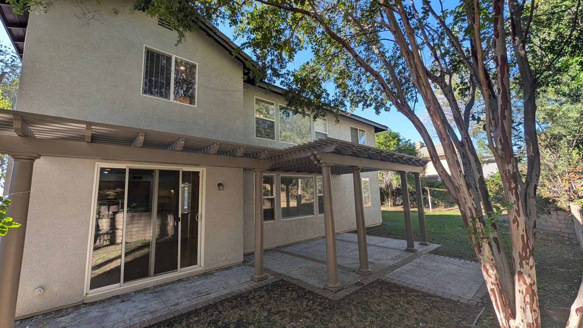 Riverside House: 6370 Claridge Dr