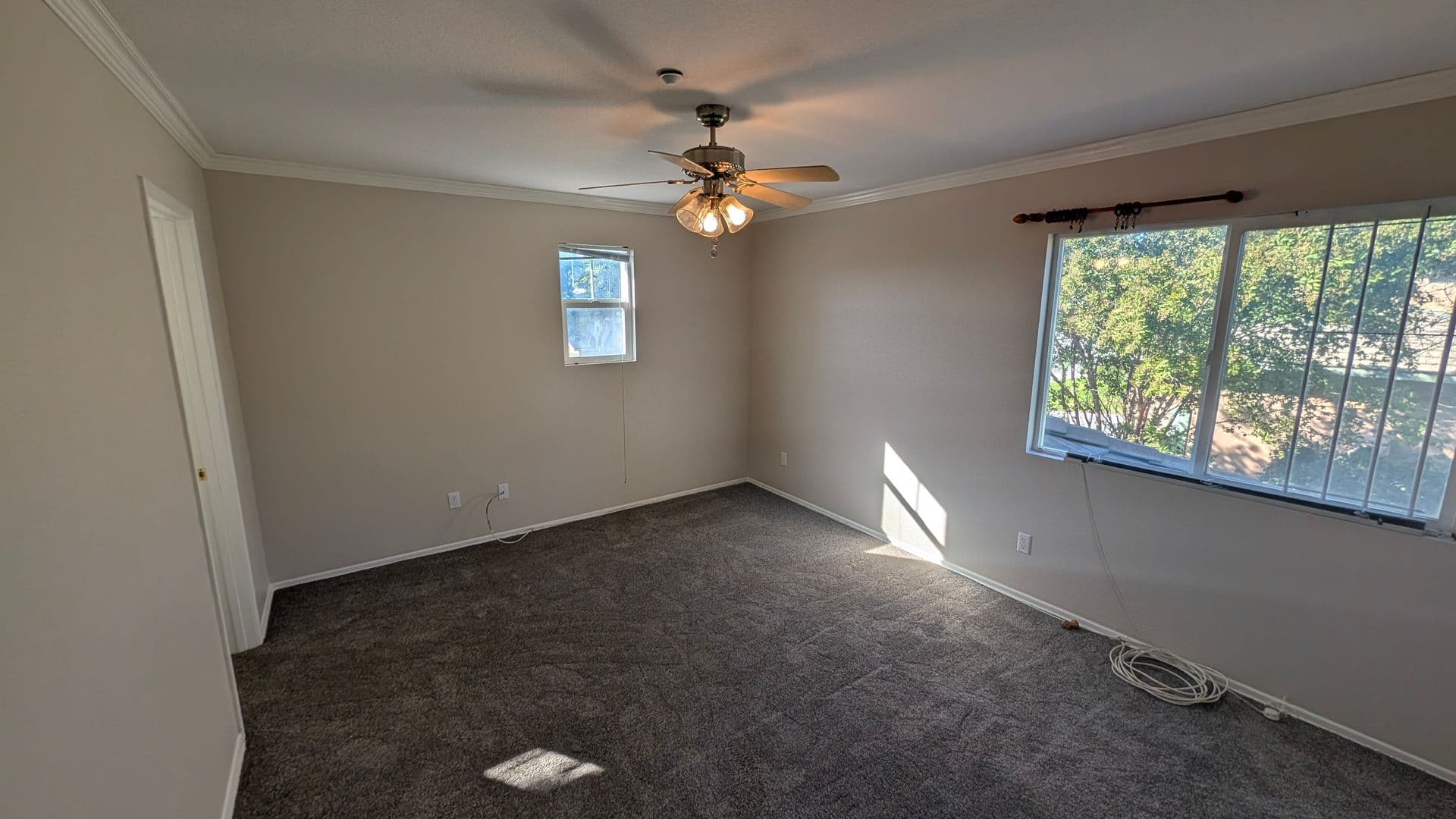 Riverside House: 6370 Claridge Dr