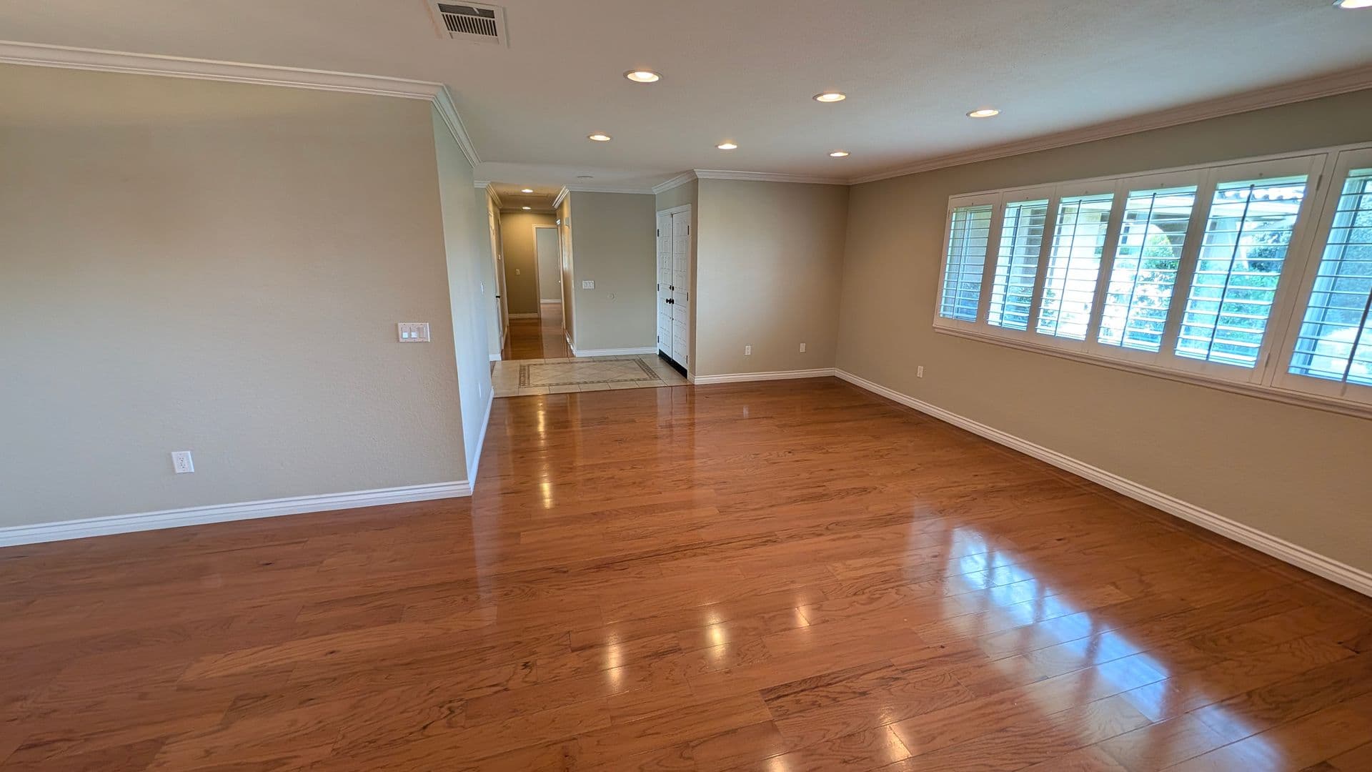 Riverside House: 1460 Timberlane Dr