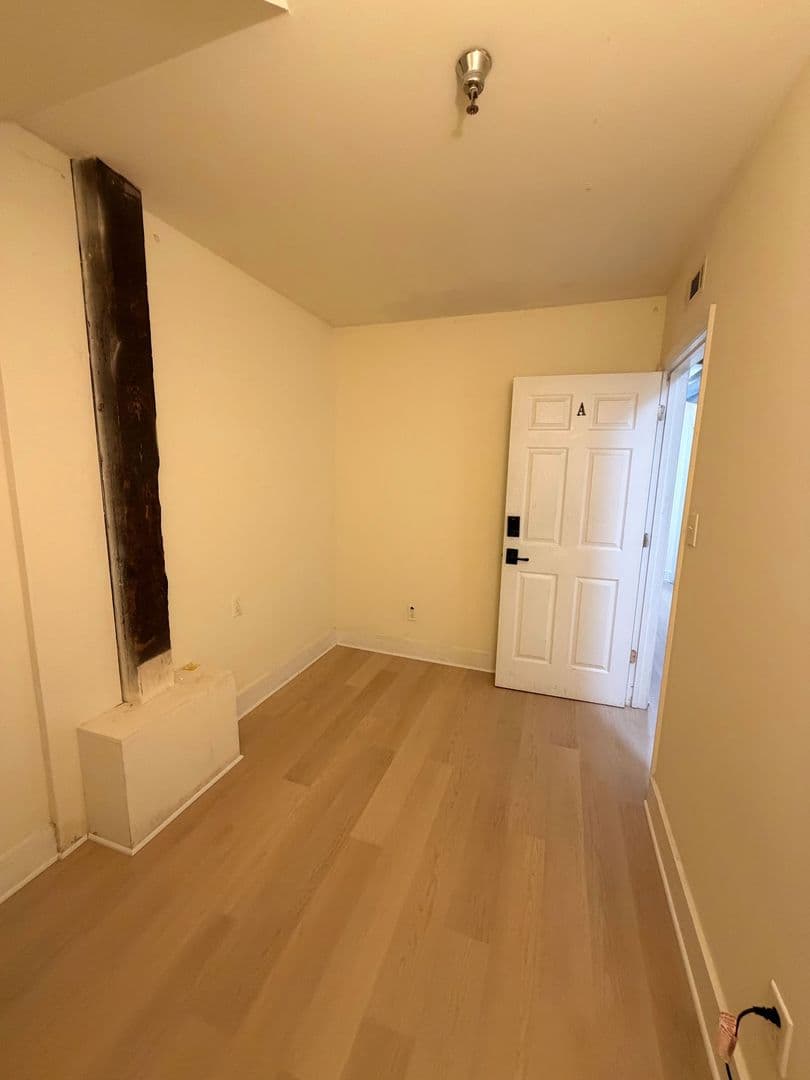 Athens Apartment: 580 E Broad St