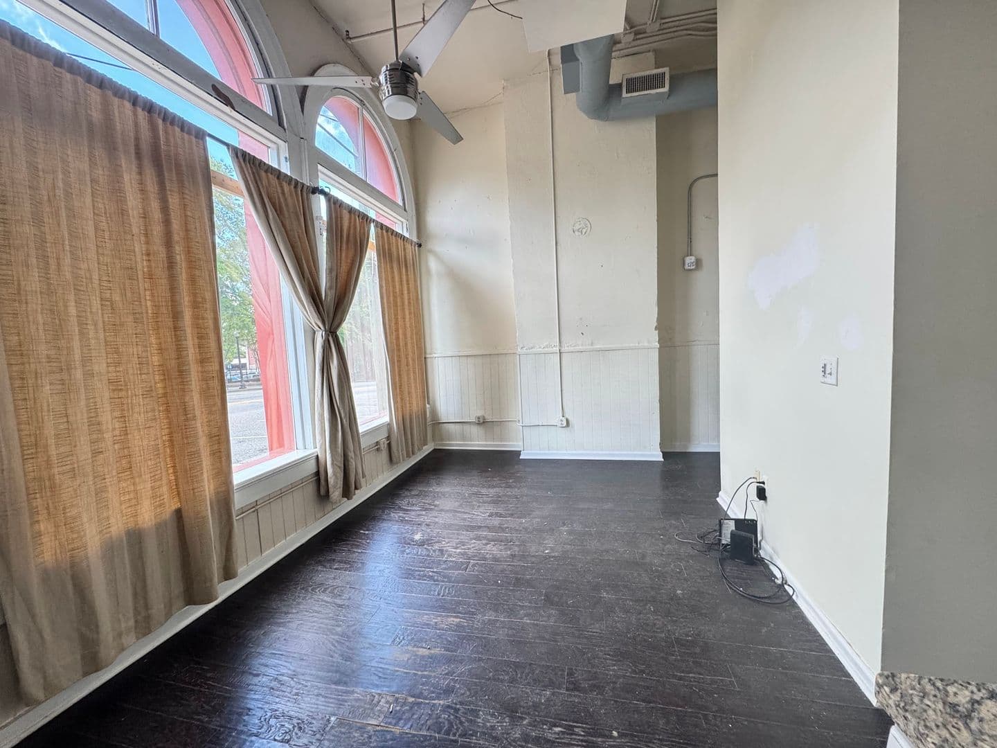 Athens Apartment: 580 E Broad St
