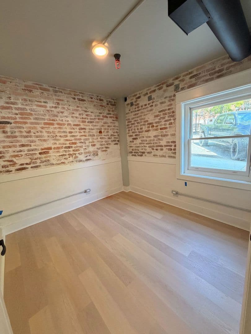 Athens Apartment: 580 E Broad St