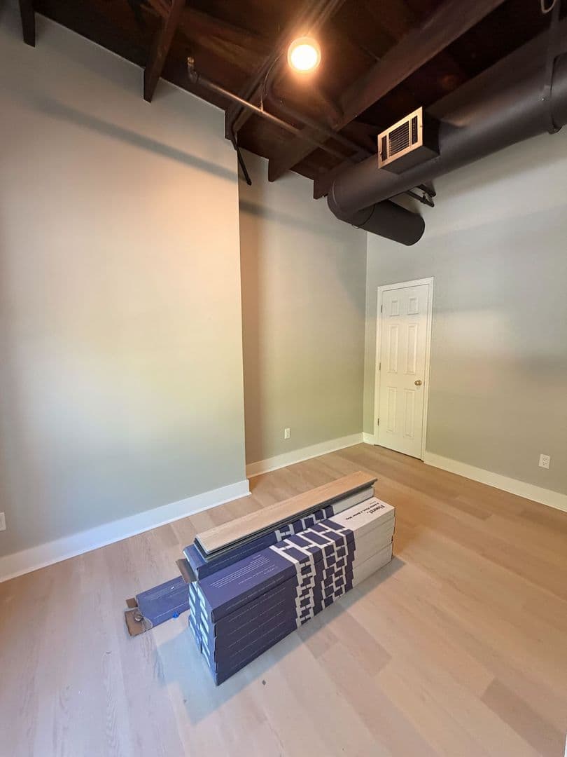 Athens Apartment: 580 E Broad St