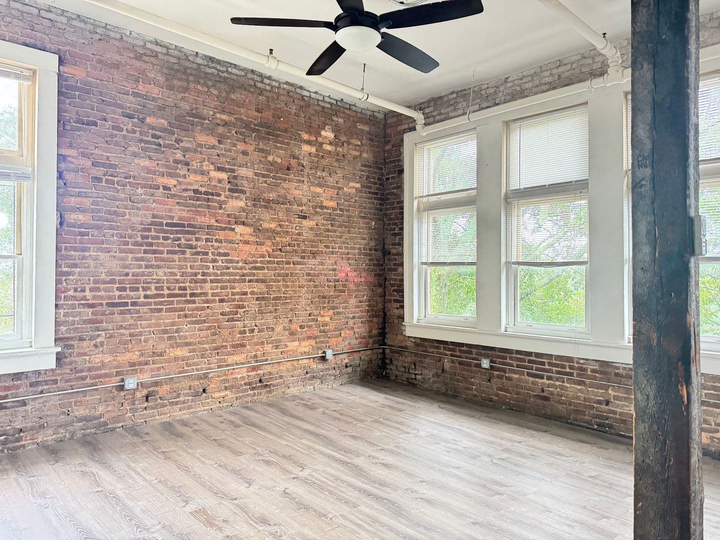 Athens Apartment: 580 E Broad St