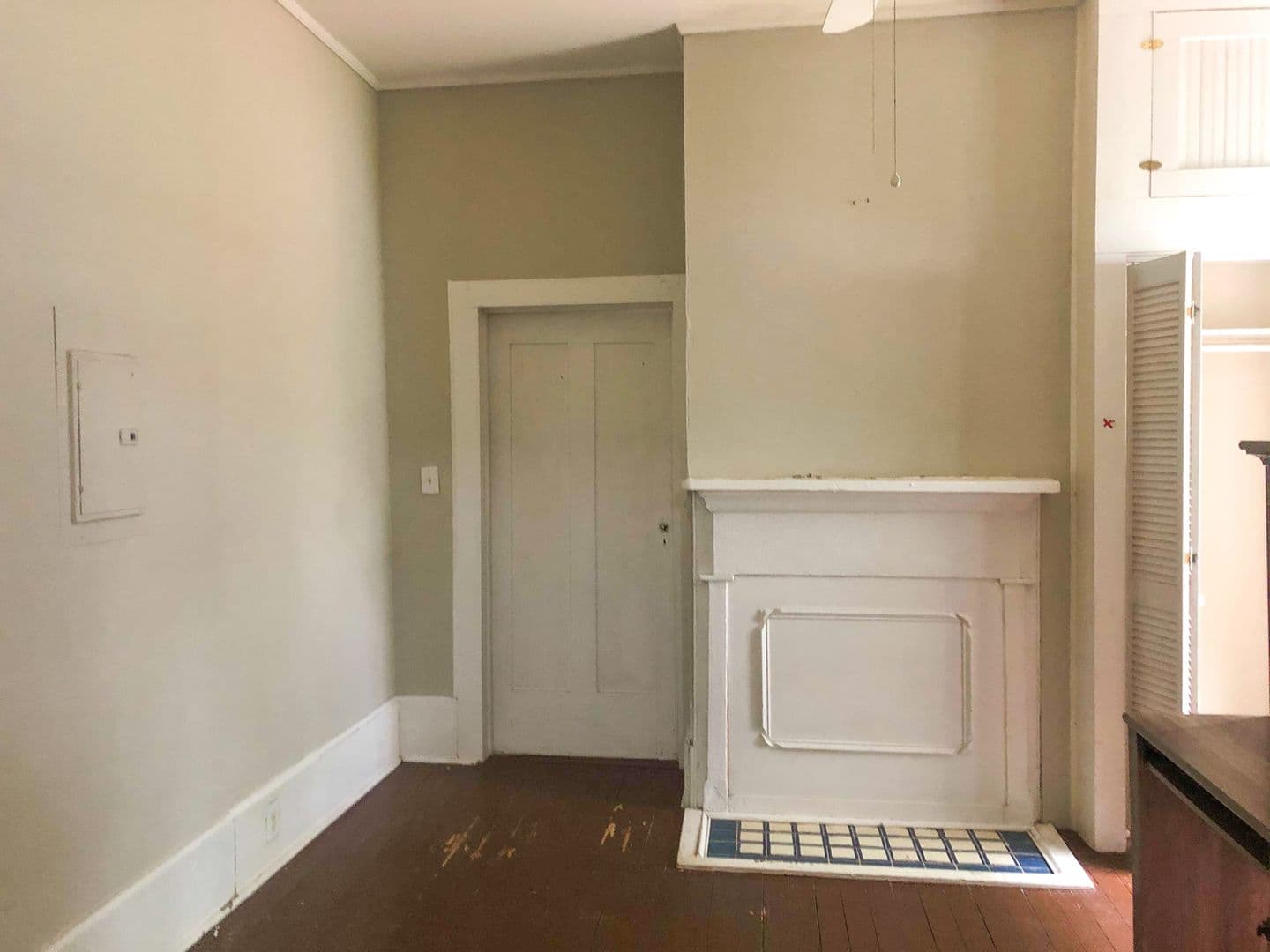 Athens House: 346 N Pope St
