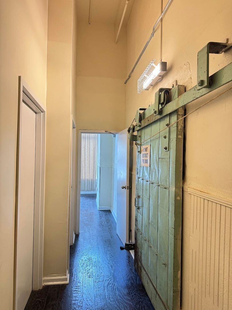 Athens Apartment: 580 E Broad St