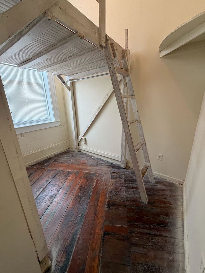 Athens Apartment: 580 E Broad St
